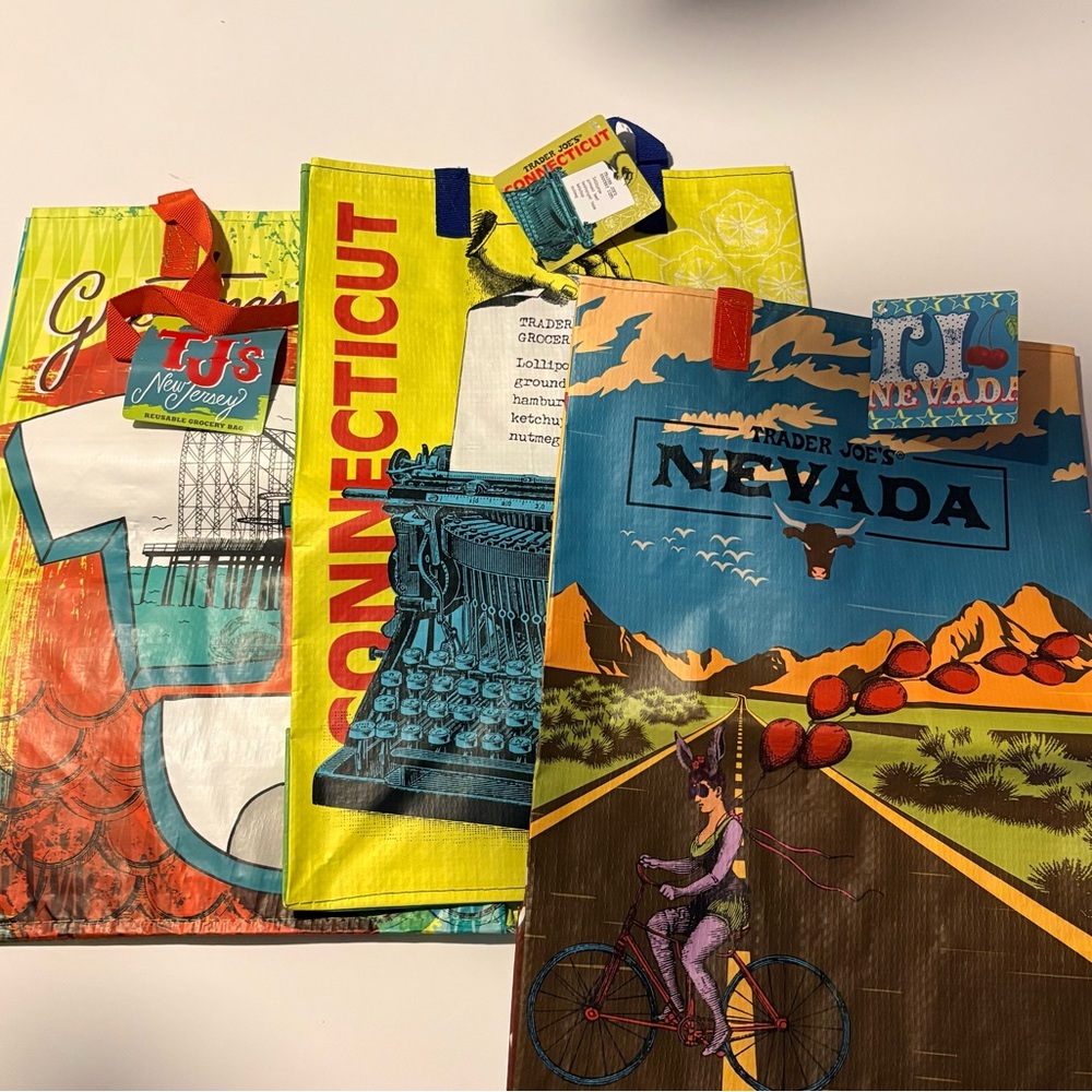 12 Trader Joe’s Reusable Grocery Bags Set - Picture 2 of 5